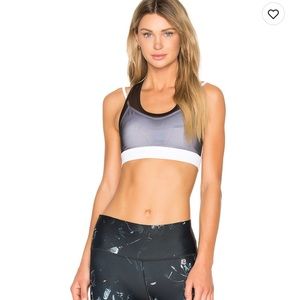 Body Language: dem sports bra